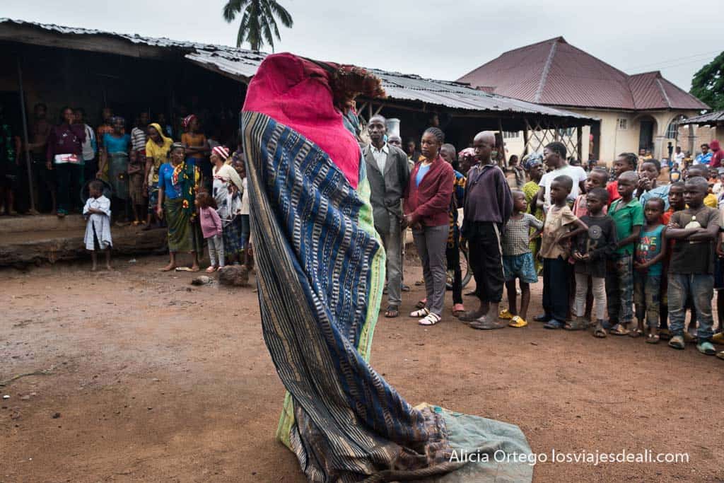 máscara edo en nigeria