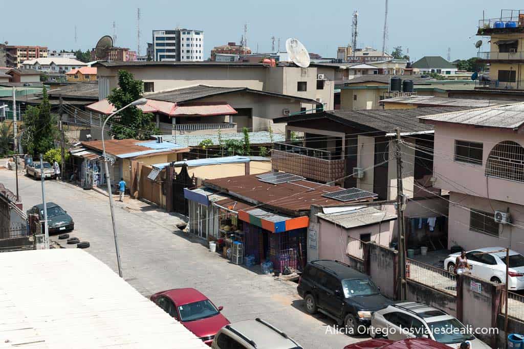 barrio de Lagos desde la terraza de kalakuta museum